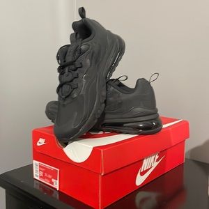 Nike Air Max 270 React. NIB